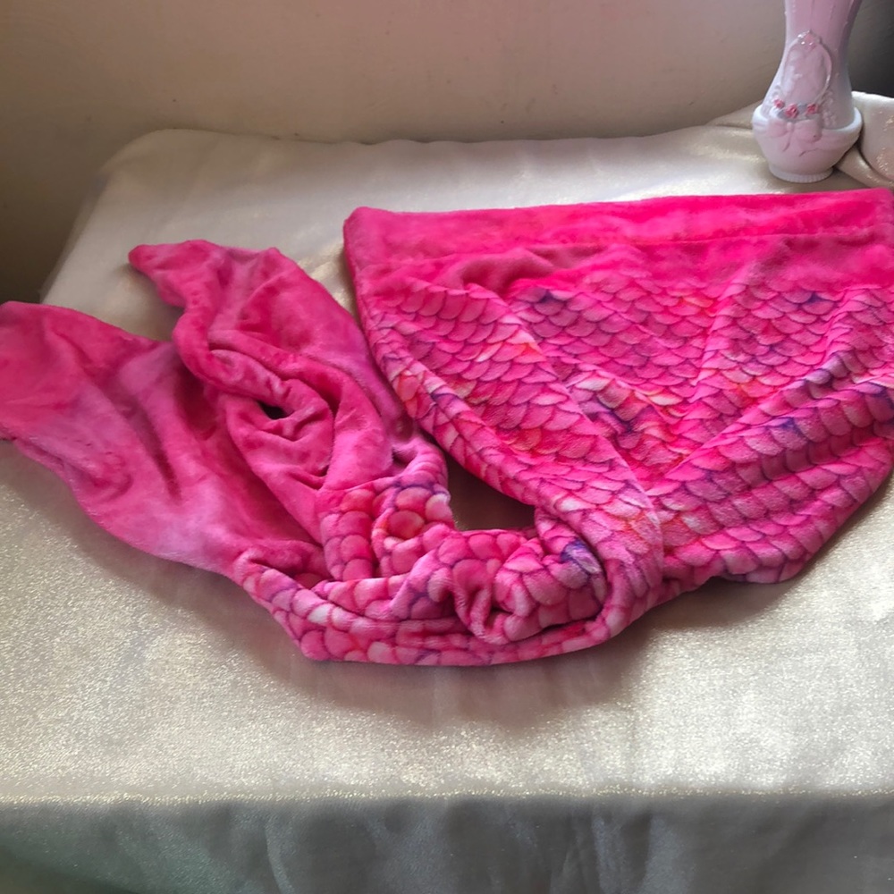Comfy tails Pink Mermaid tail